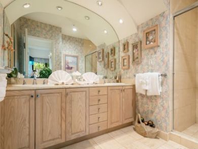 Bathroom with Walk In Shower